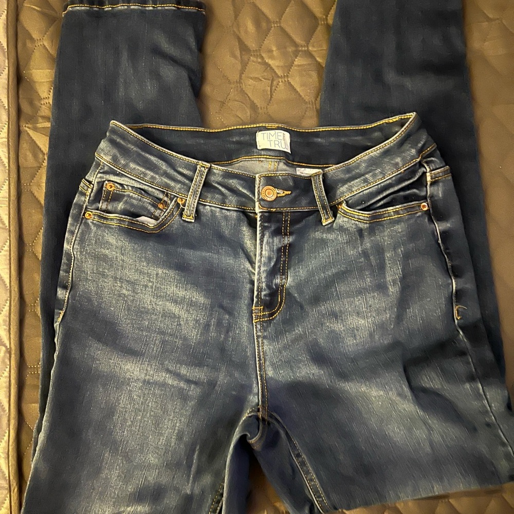 Time & Tru jeans